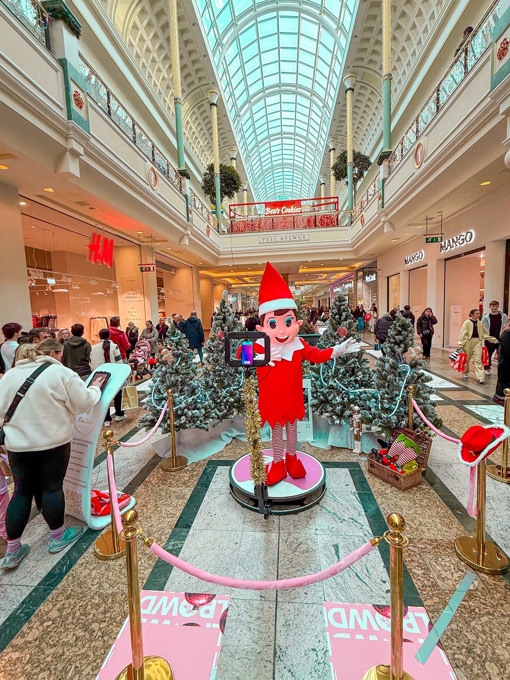 Branded 360 photo booth activation with data capture for WillPowders at the Trafford Centre